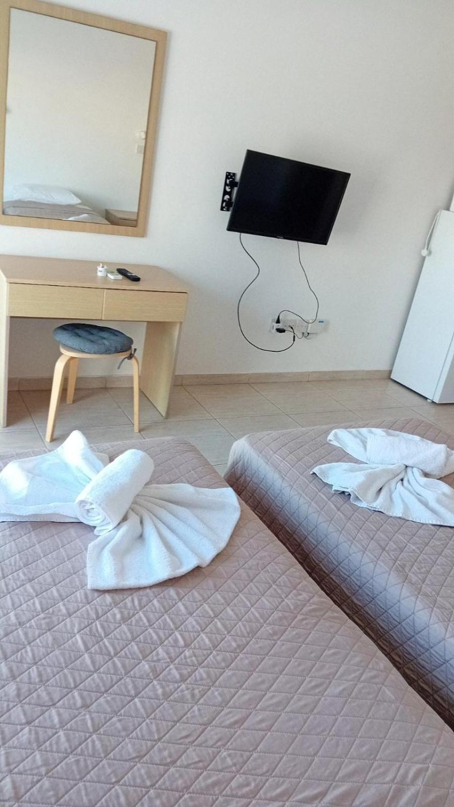 Napa Charles Apts Aya Napa Dış mekan fotoğraf