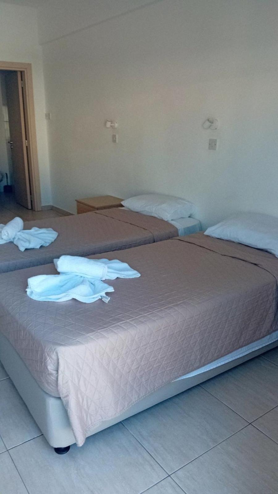 Napa Charles Apts Aya Napa Dış mekan fotoğraf