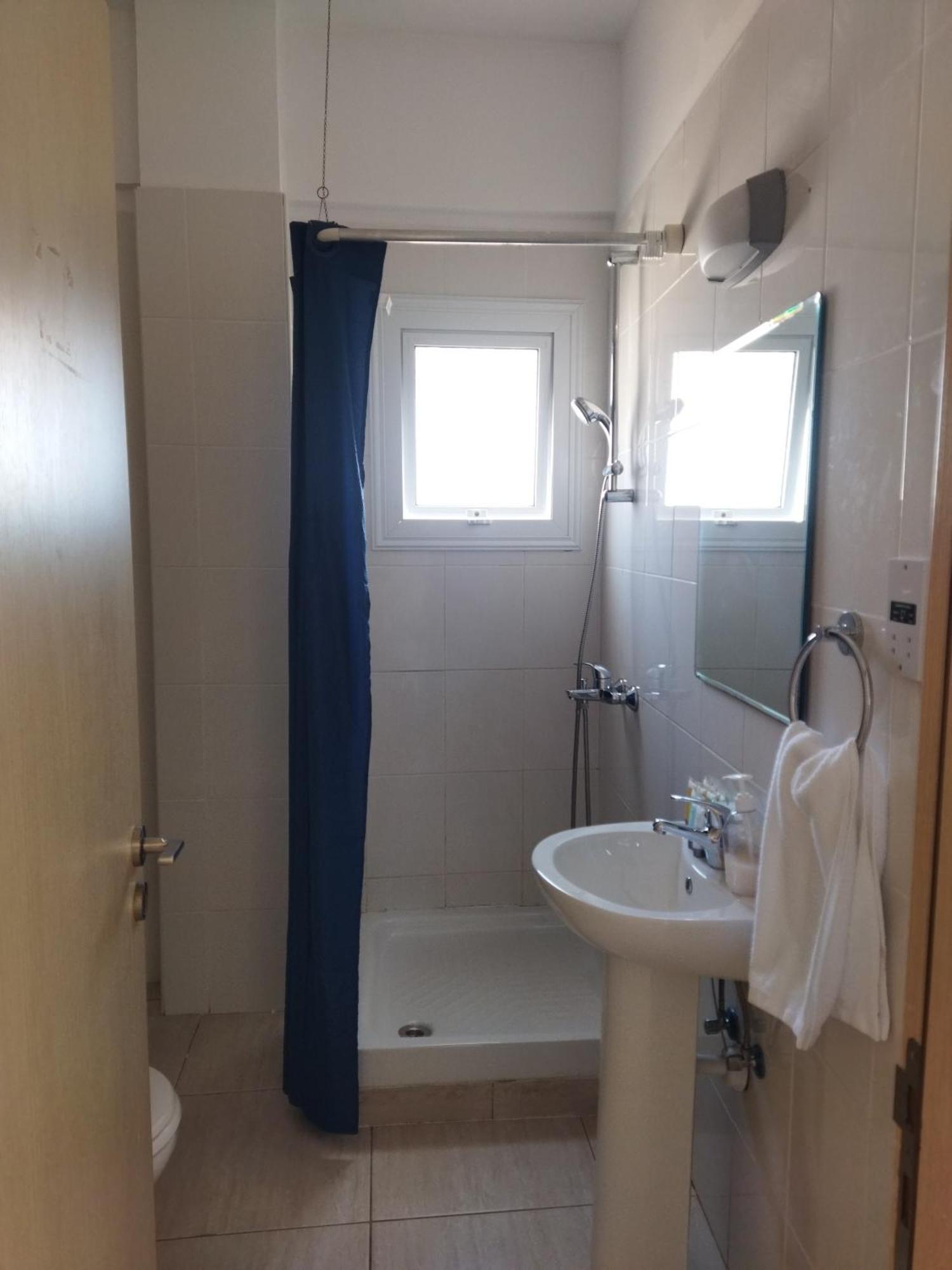 Napa Charles Apts Aya Napa Dış mekan fotoğraf